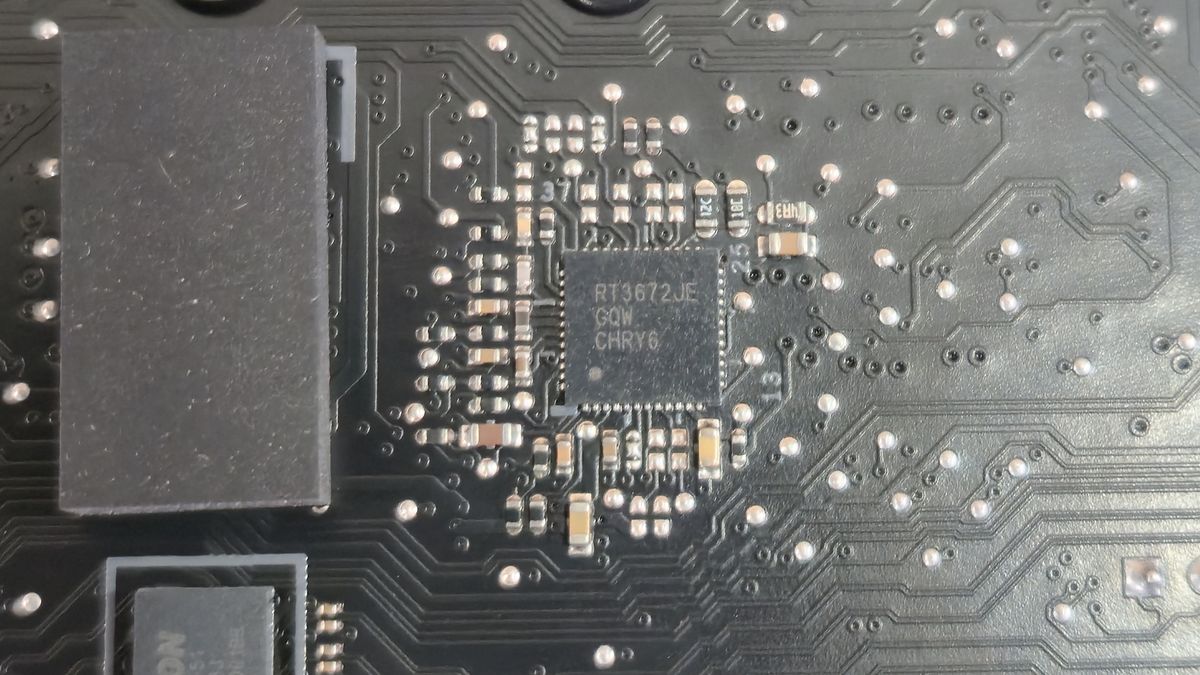 Asus ROG Crosshair 2006 - ICs