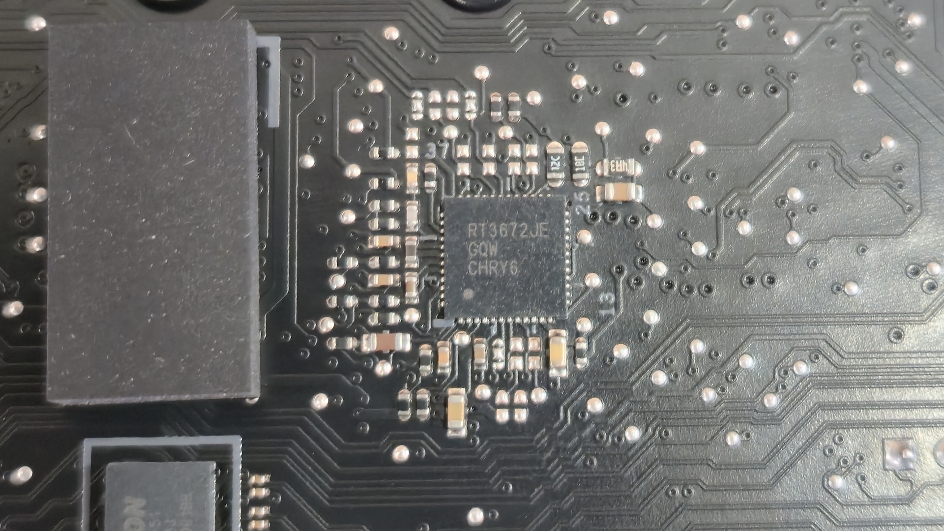 Asus ROG Crosshair 2006 - ICs