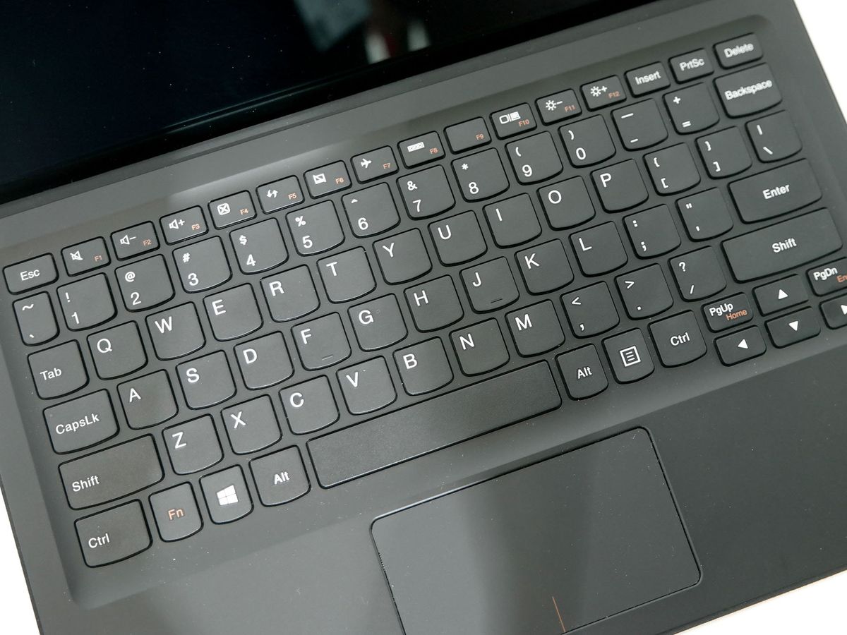 MIIX 700