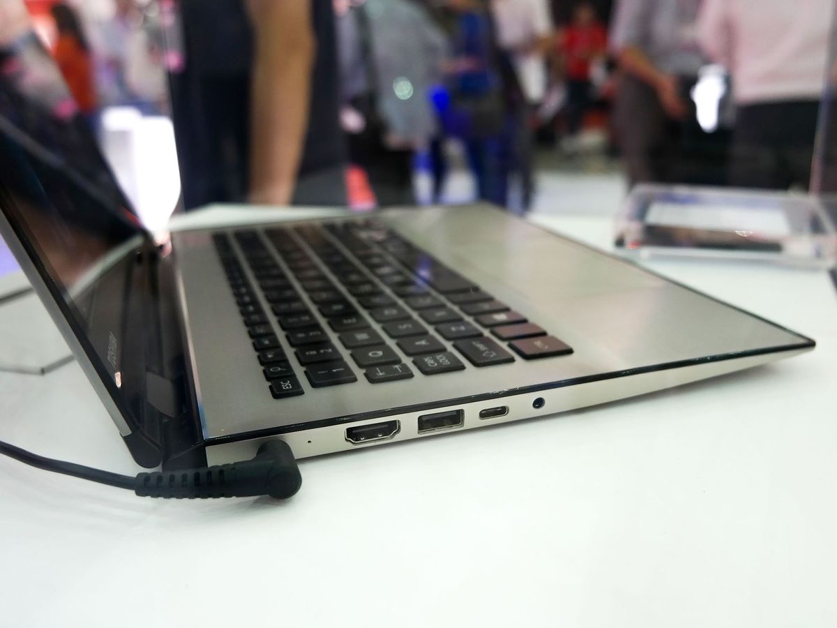 Toshiba Windows 10 2-in1