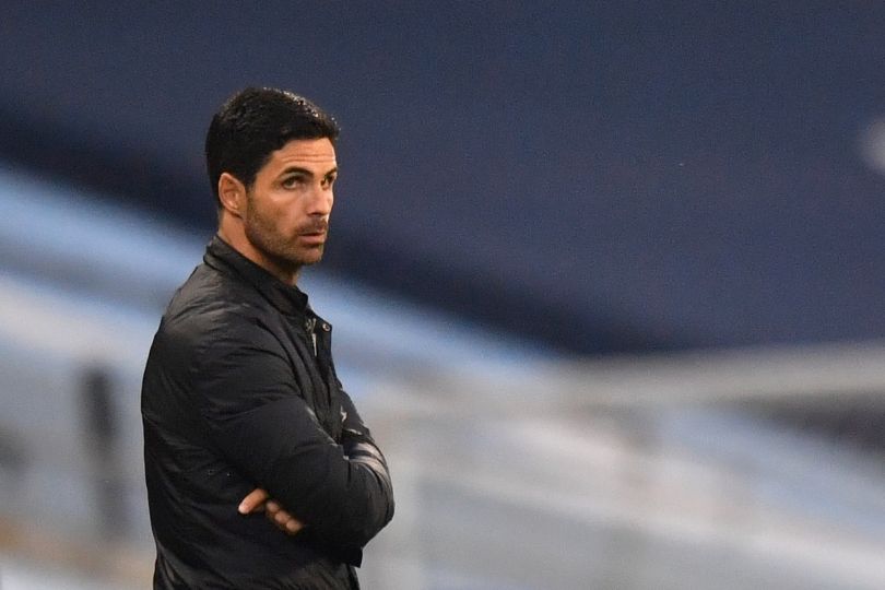 Arsenal manager Mikel Arteta watches his team