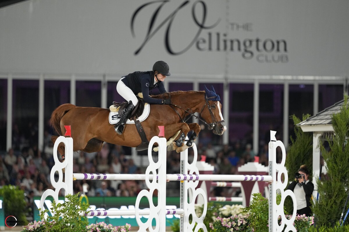 Emilie Conter riding Portobella Van De Fruitkorf to five-star victory at WEF.