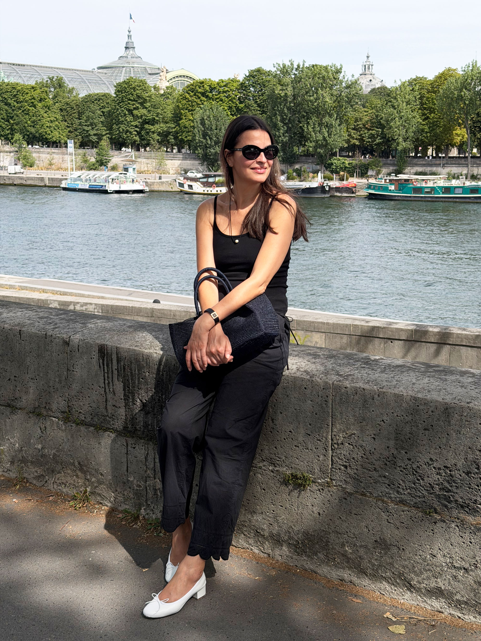 Elisabeth Bento outfits in Paris