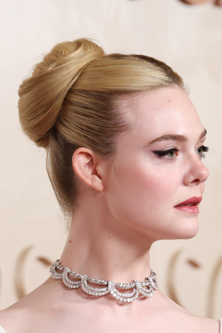 Elle Fanning at the Oscars