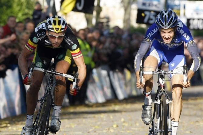 Sven Nys outsprints Niels Albert to win the World Cup round in Kalmthout, Belgium on October 19, 2008