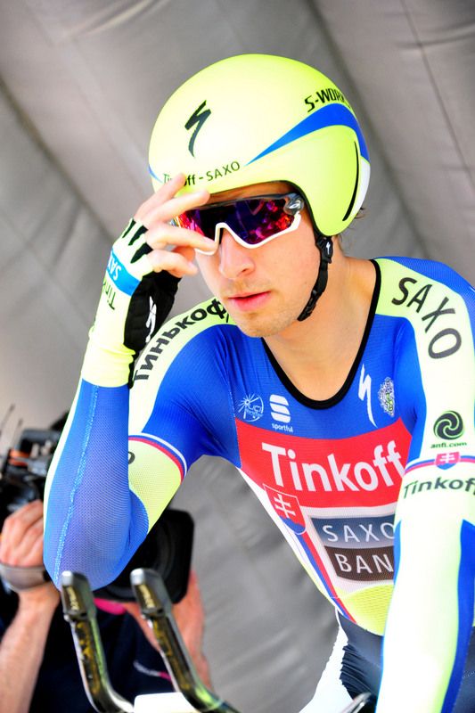 Peter Sagan crosses himself before starting the stage
