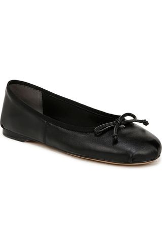 Black ballet shoes