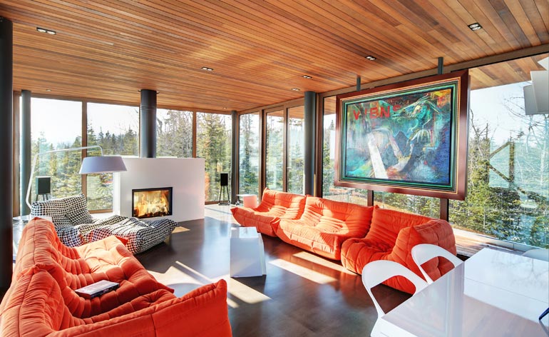 The house merges contemporary style and a minimalist Nordic