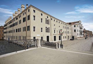 Putty-coloured façade of Venice hotel Ca’ di Dio