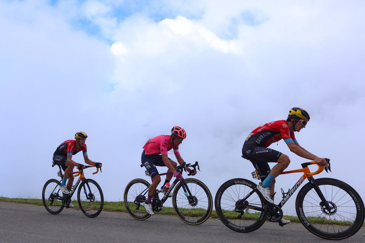 Tour de France 2021 108th Edition 16th stage El Pas de la Casa SaintGaudens 169 km 13072021 Pello Bilbao ESP Bahrain Victorious Rigoberto Uran COL EF Education Nippo Dylan Teuns BEL Bahrain Victorious photo Kei TsujiBettiniPhoto2021