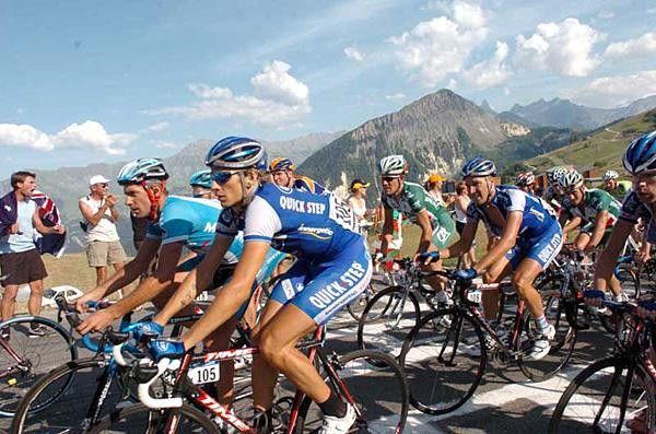Pippo Pozzato in the gruppetto