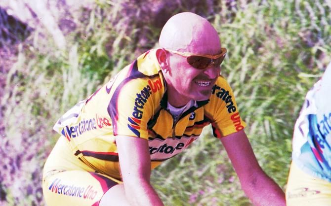 Marco Pantani in action at the 2002 Giro d'Italia