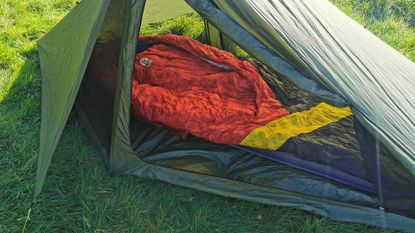 Sierra Designs Camp Outdoor Insulated Quilt - Red