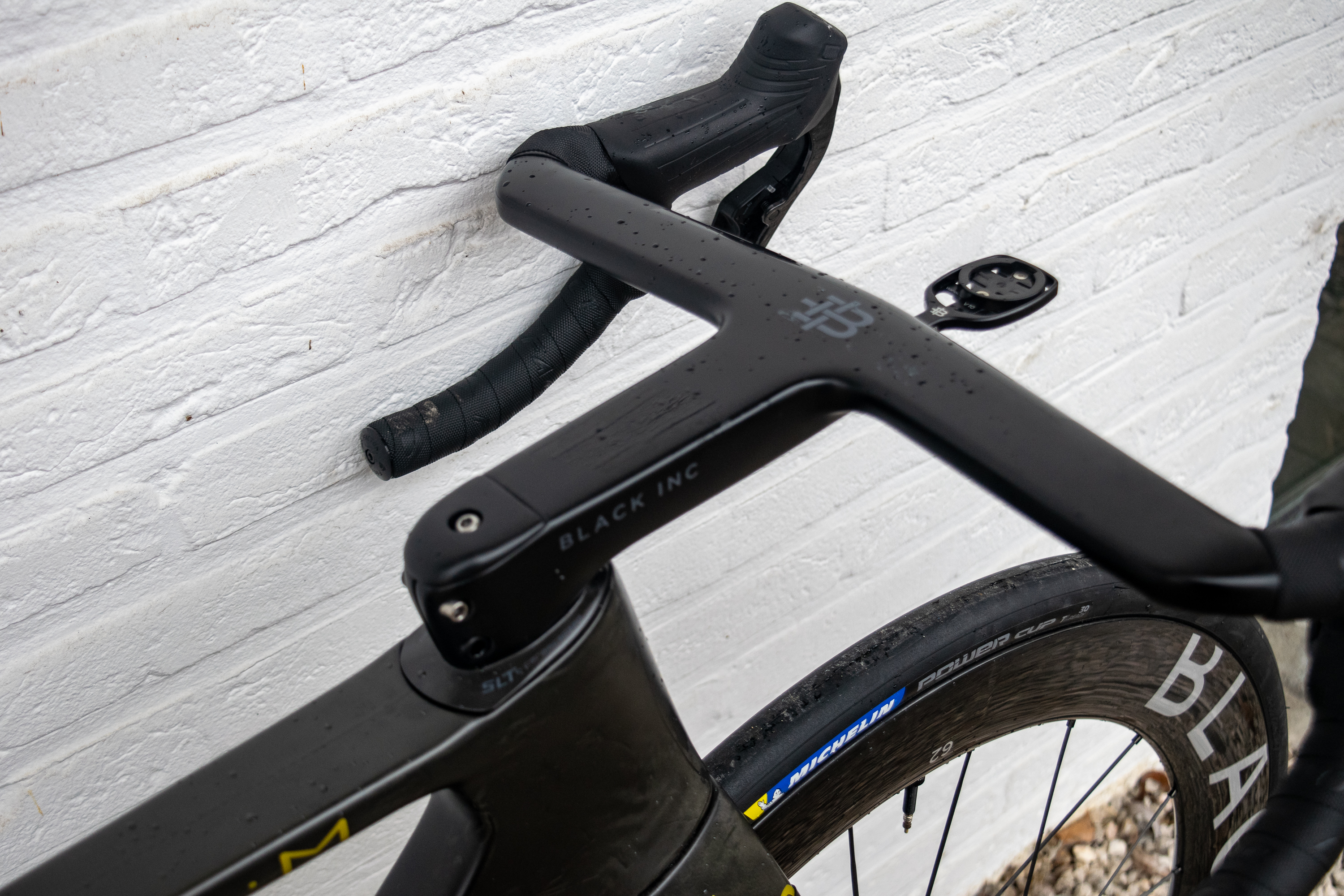 Bicicleta de carretera Factor One y Ostro