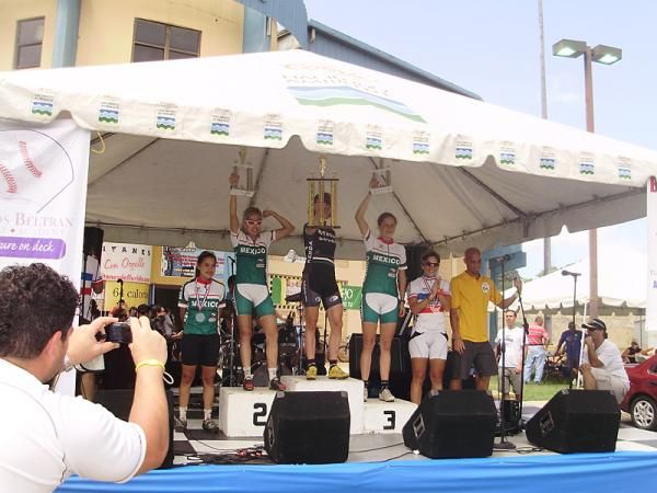 Elite women's podium