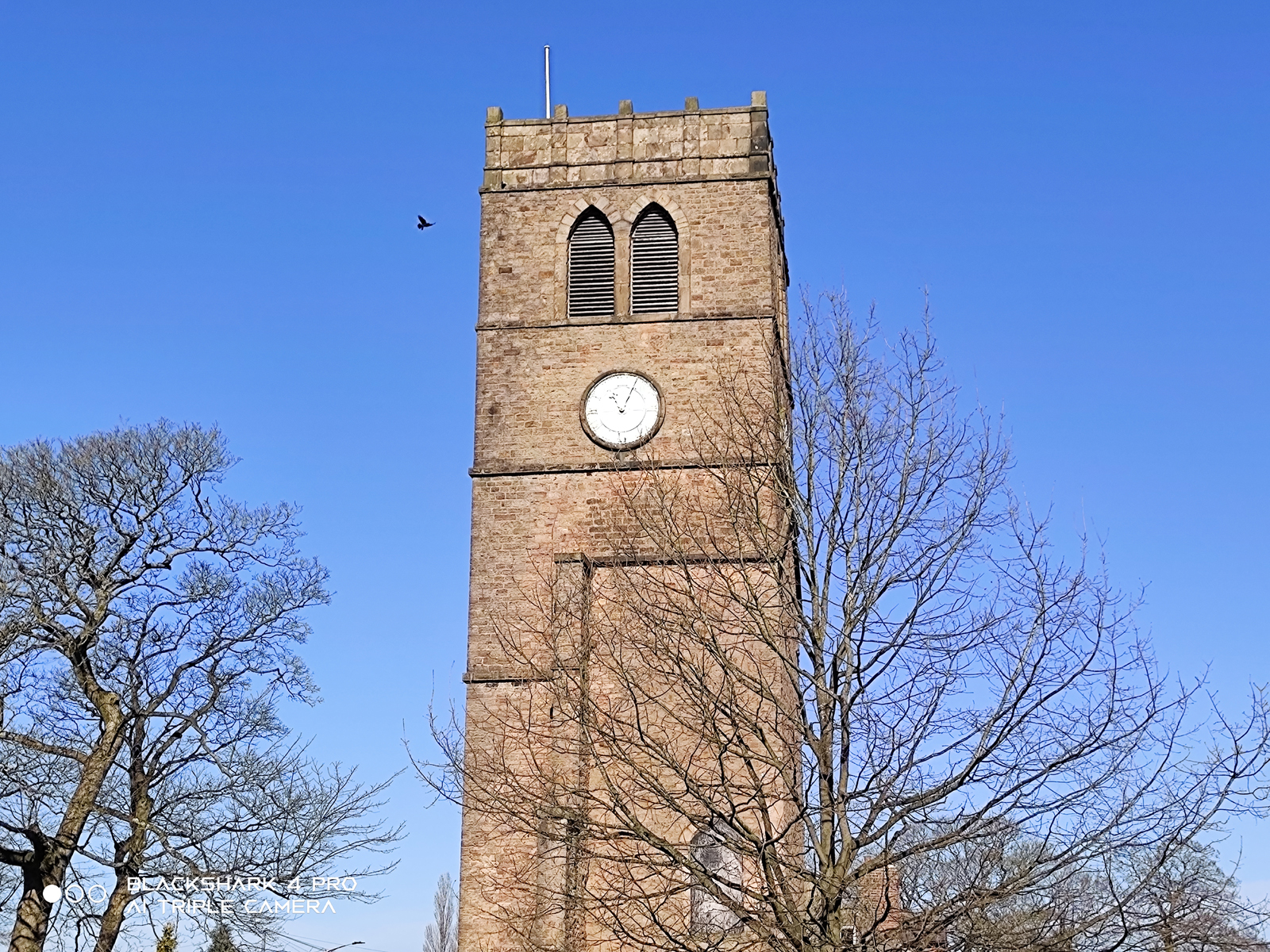 Xiaomi Black Shark 4 Pro camera sample showing a church tower close up