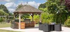 Orchard House - Outdoor Kitchen - Humphr_222185051_338577211