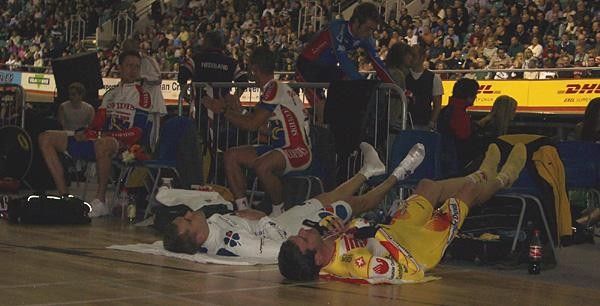 McGee and Millar put their feet up during Revolution 14,