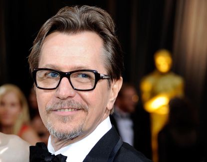 Gary Oldman defends Mel Gibson and Alec Baldwin, blasts 'f&mdash;ing hypocrites'