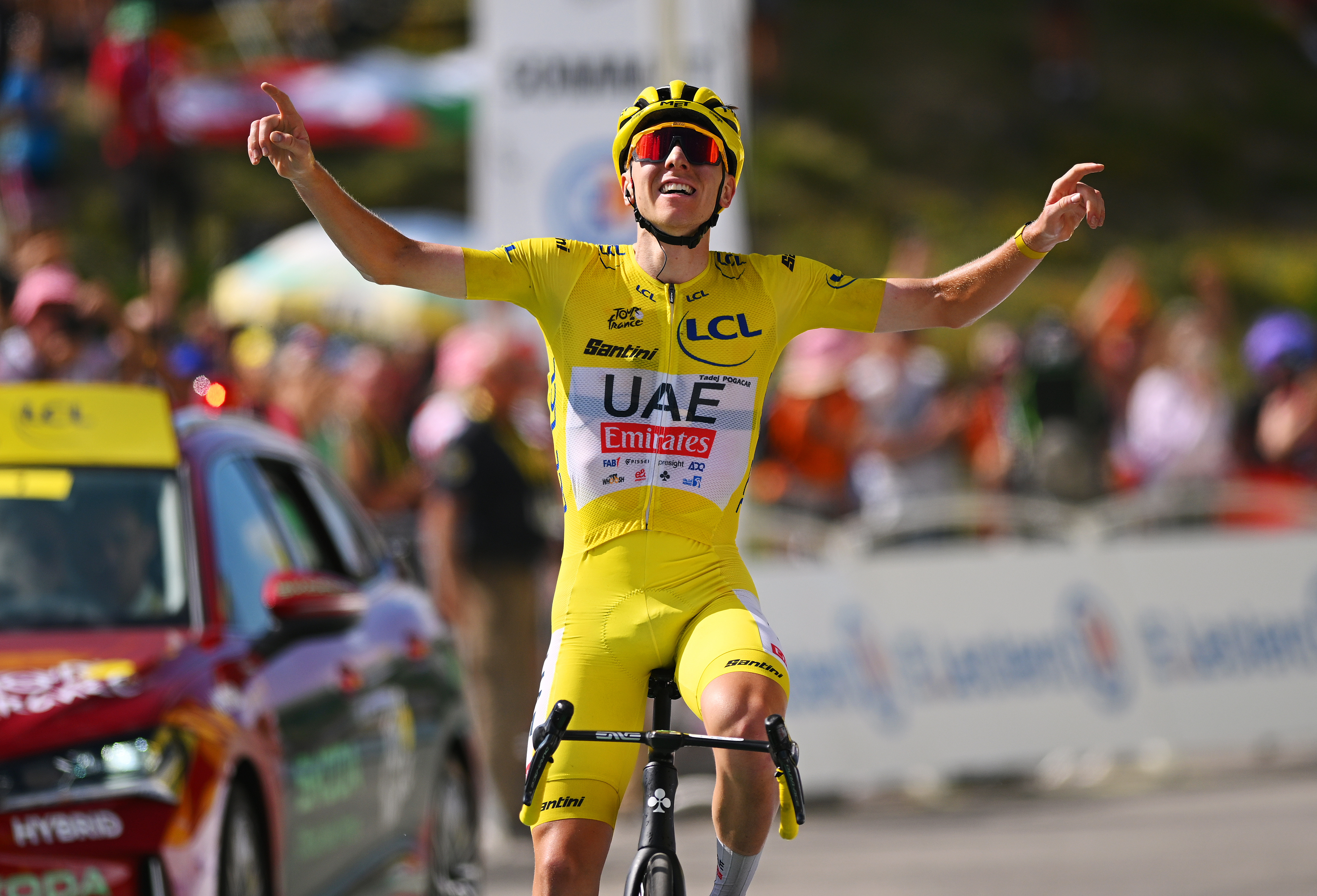 PLATEAU DE BEILLE, FRANCE - JULY 14: Tadej Pogacar of Slovenia and UAE Team Emirates - Yellow Leader Jersey celebrates at finish line as stage winner during the 111th Tour de France 2024, Stage 15 a 197.7km stage from Loudenvielle to Plateau de Beille 1782m / #UCIWT / on July 14, 2024 in Plateau de Beille, France. (Photo by Dario Belingheri/Getty Images)