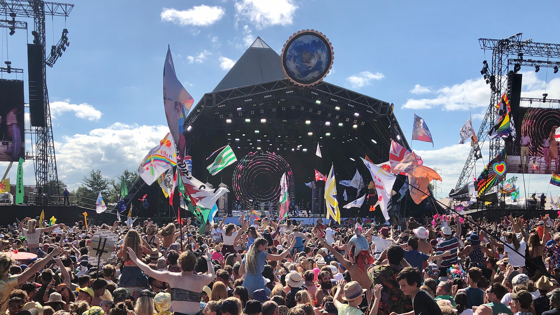 How To Watch Glastonbury 2022 Live Streams From Anywhere Plus Sunday Line Up And More Toms Guide