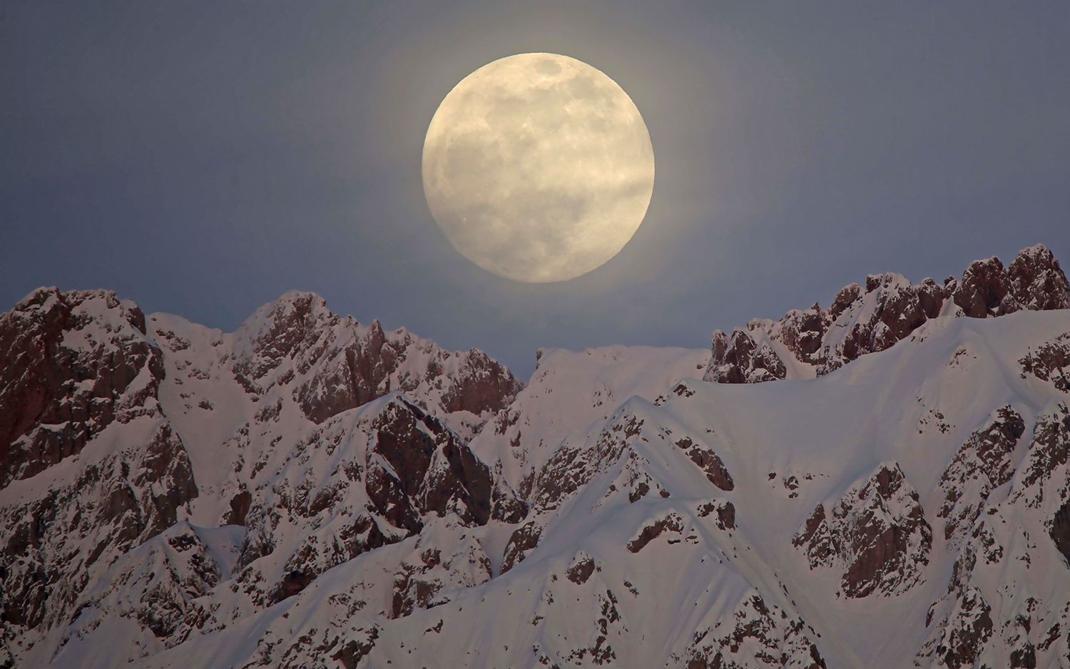 February full moon 2022: The 'Snow Moon' is accompanied by predawn ...