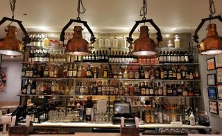 Galaxy Note 10 plus bar photo