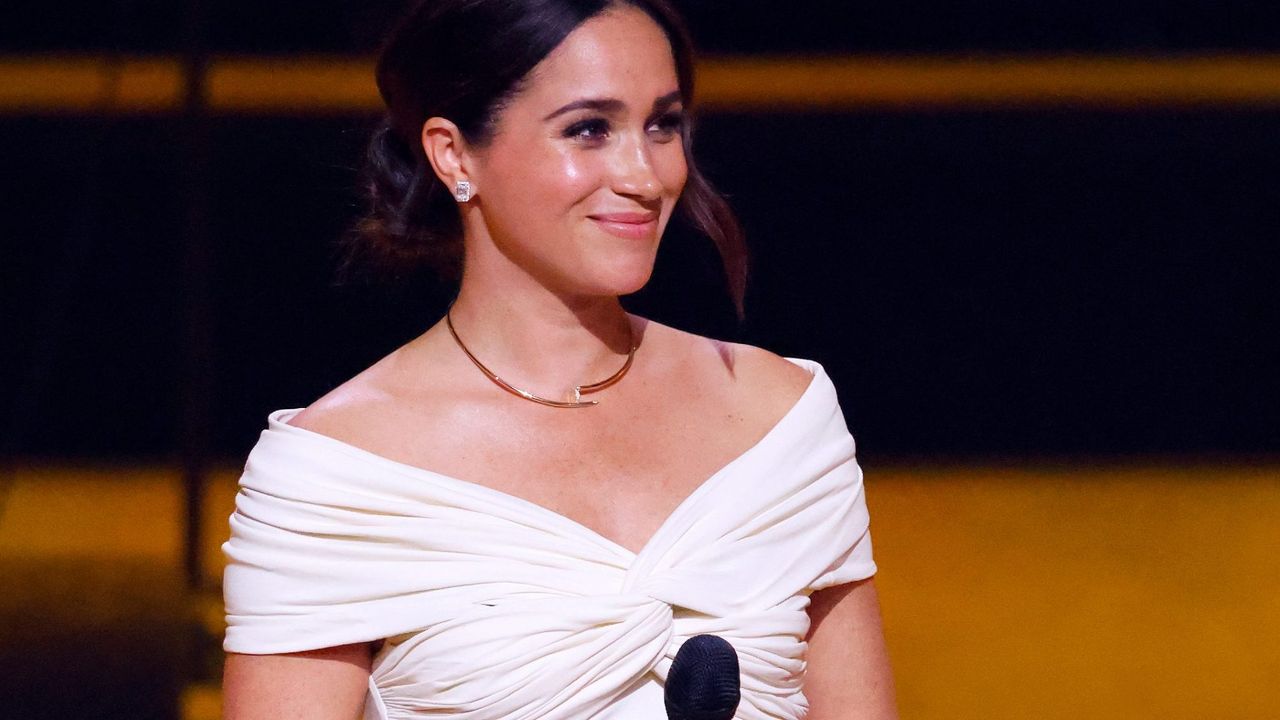 Meghan, Duchess of Sussex makes a speech on stage during the Opening Ceremony of the Invictus Games 2020 at Zuiderpark on April 16, 2022 in The Hague, Netherlands