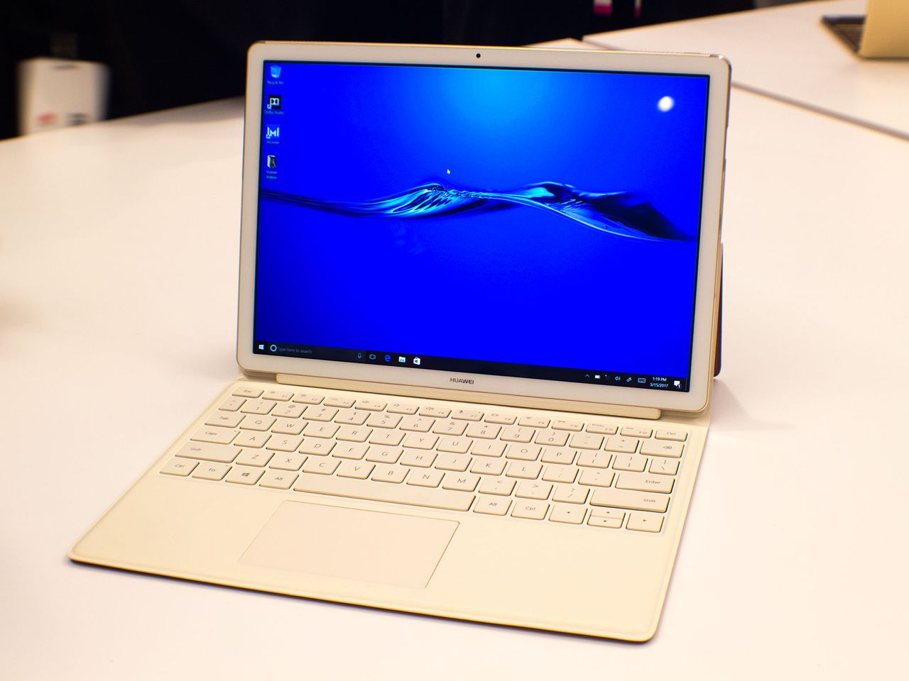 MateBook X