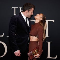 Jennifer Lopez & Ben Affleck Gazing At Eachother