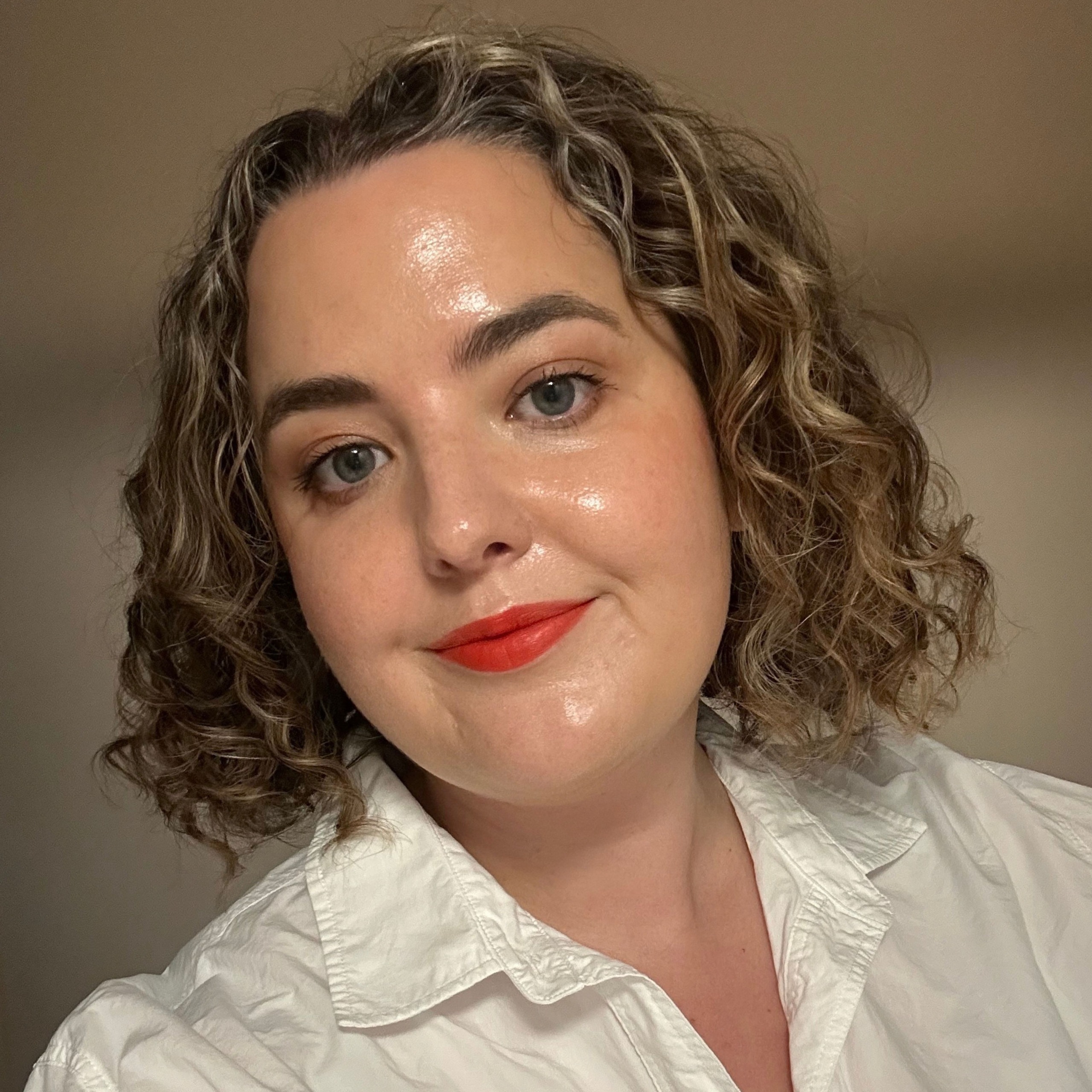 an image of Senior Beauty Editor, Rhiannon's insider beauty hack holding shot