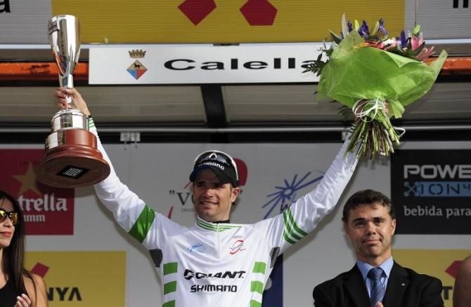 Luka Mezgec (Giant-Shimano) dons the Volta Ciclista a Catalunya leader's jersey after winning the opening stage