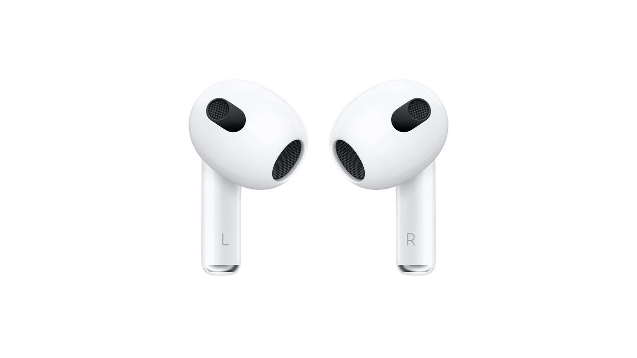 Apples airpods 3. generation på hvid baggrund