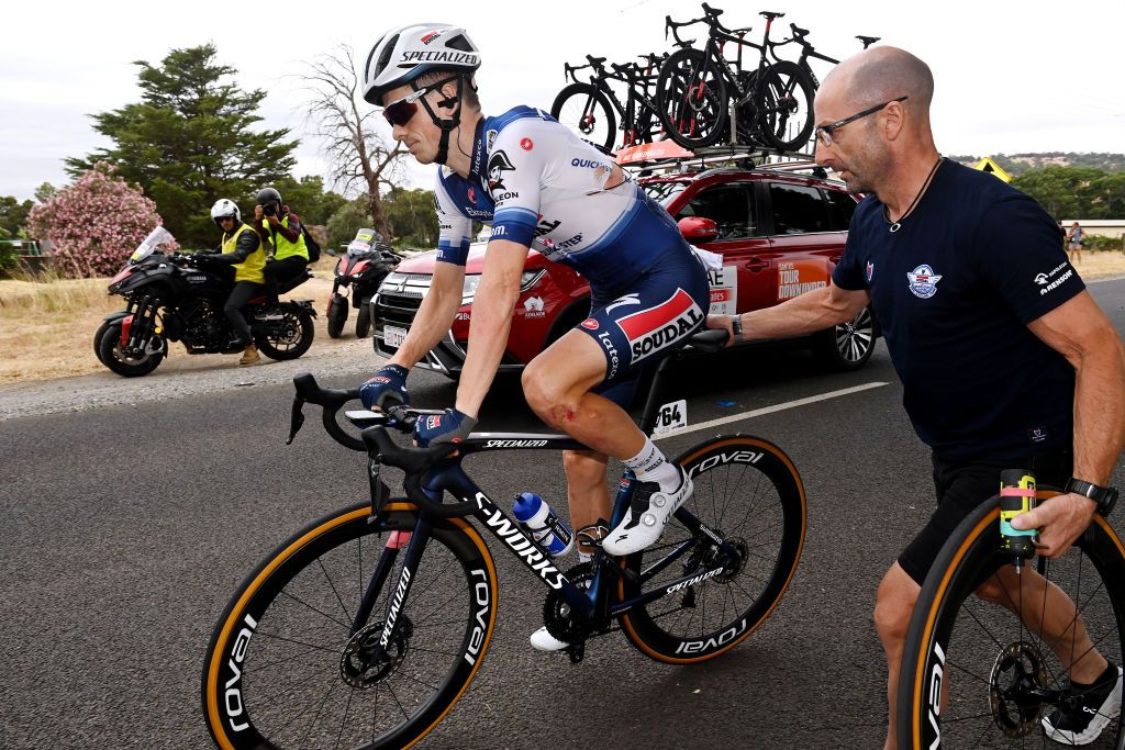 TANUDAZ AUSTRALIA JANUARY 18 James Knox of The United Kingdom and Team Soudal QuickStep suffers a mechanical problem after the accident during the 23rd Santos Tour Down Under 2023 Stage 1 a 1499km stage from Tanunda to Tanunda on January 18 2023 in Tanunda Australia Photo by Tim de WaeleGetty Images