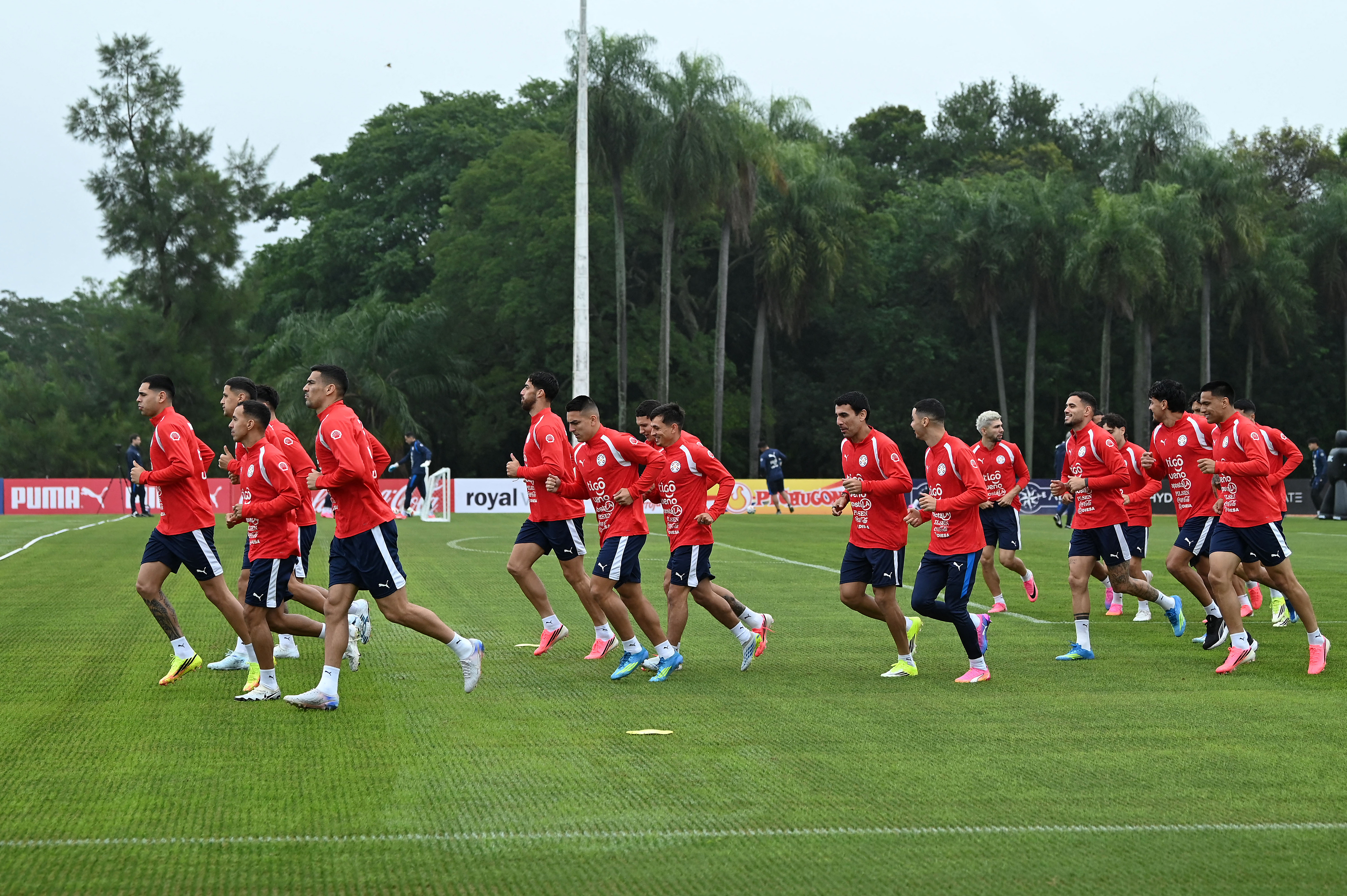 Paraguay players train at CARDE before the 2026 World Cup.