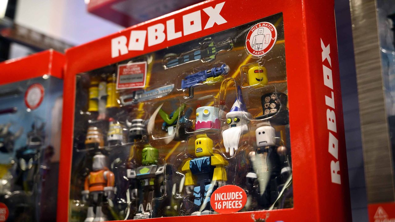 box of Roblox figurines