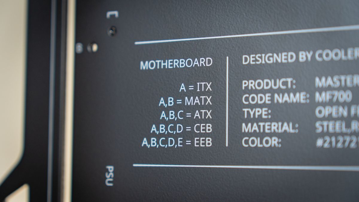 Cooler Master MasterFrame 700