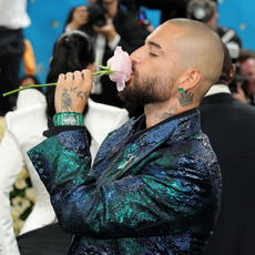 Maluma emerald met gala watch