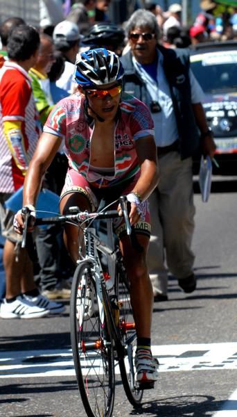 Aldo Valero slipped out of the lead of the race