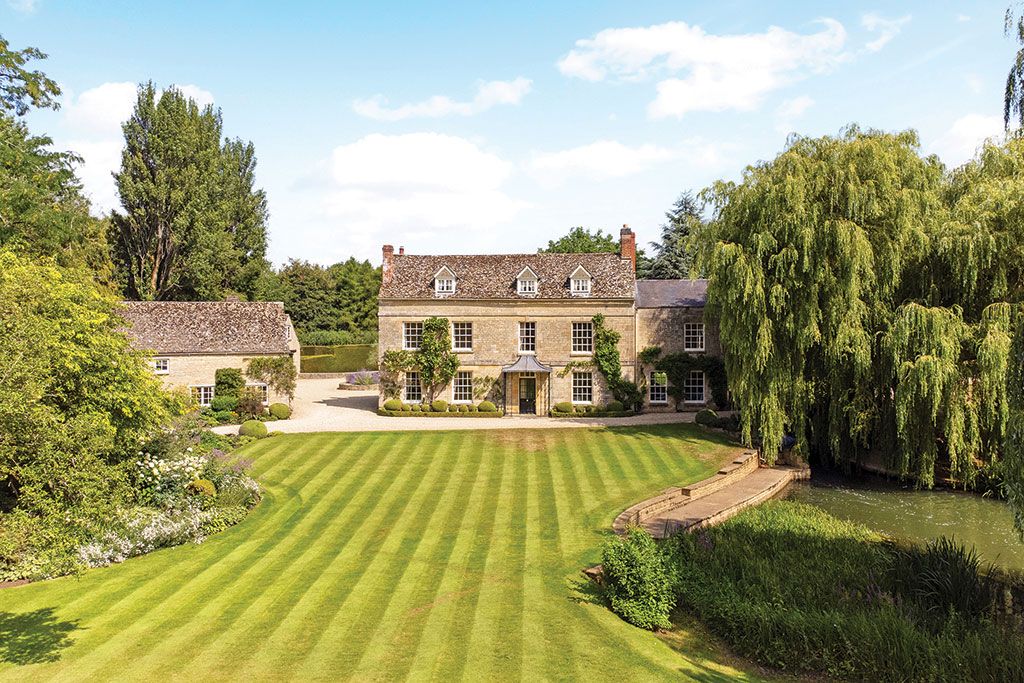 House for sale: Eynsham Mill, Eynsham, Witney, Oxfordshire.