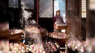 Hot & steamy dumplings win top spot at prestigious food photography awards 