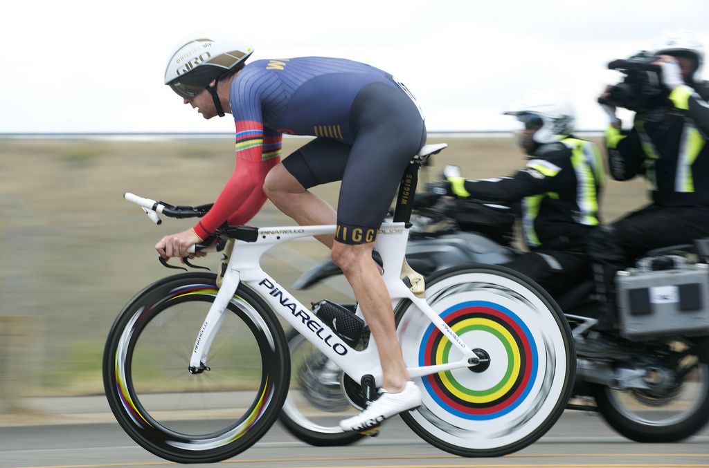 Bradley Wiggins broke one of his bars during the TT