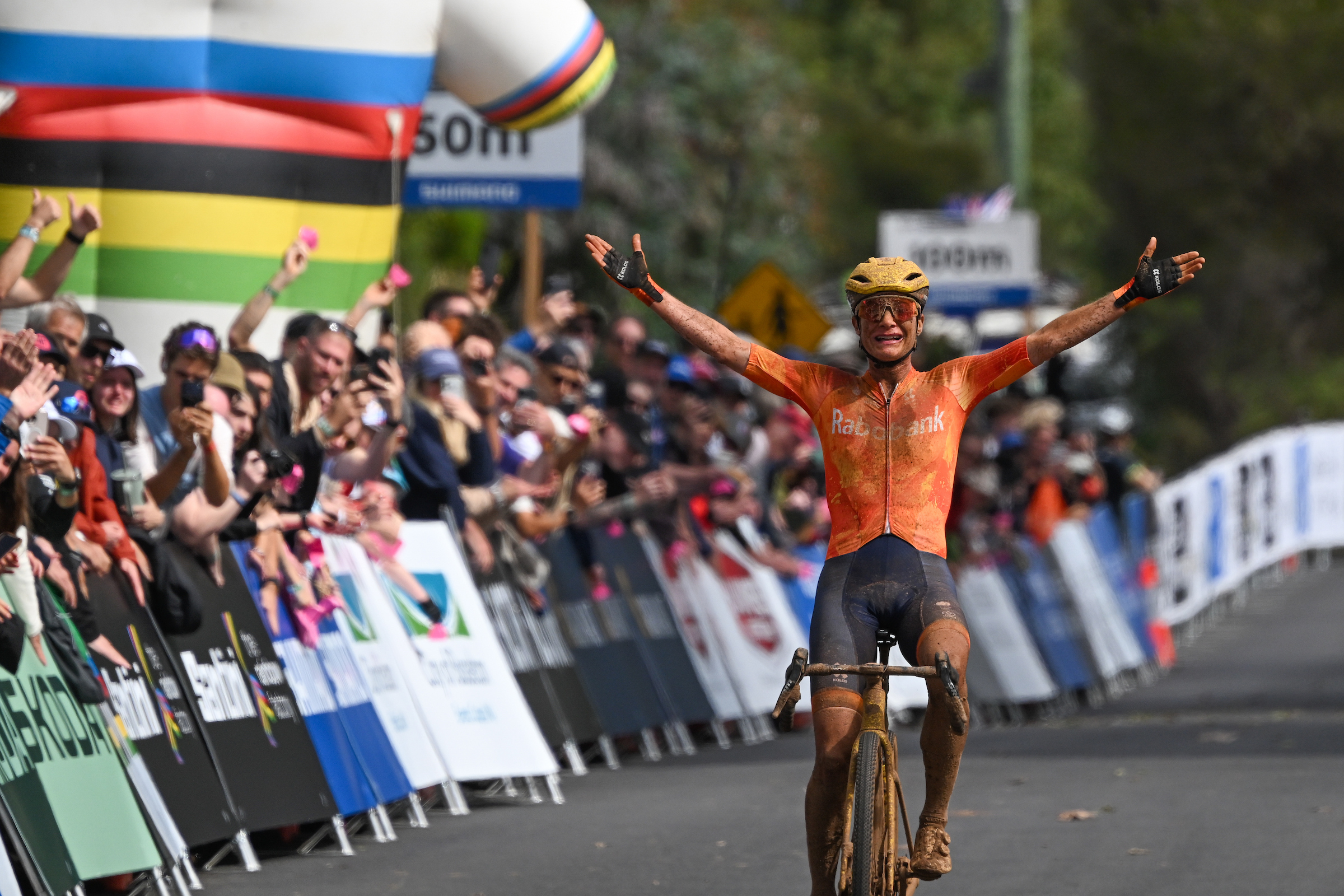 Marianne Vos wins the 2026 Gravel World Championships