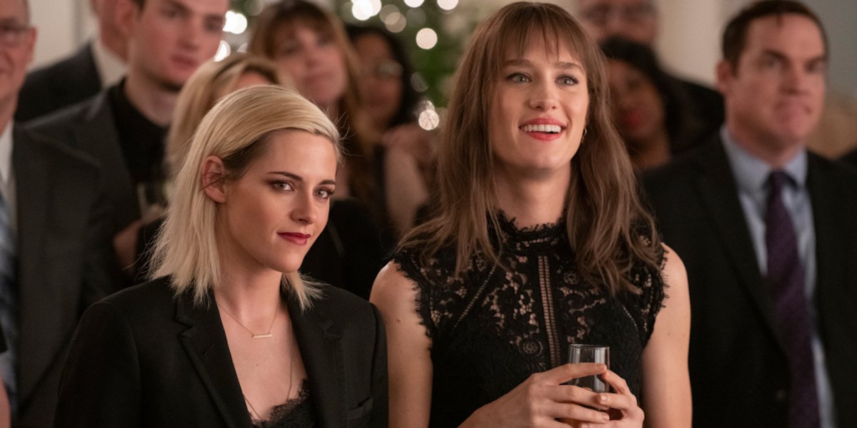 Kristen Stewart and Mackenzie Davis in Happiest Season