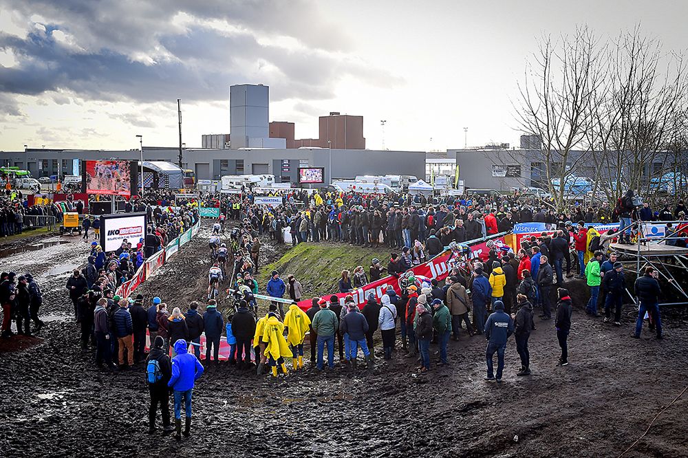 The muddy Hoogstraten course