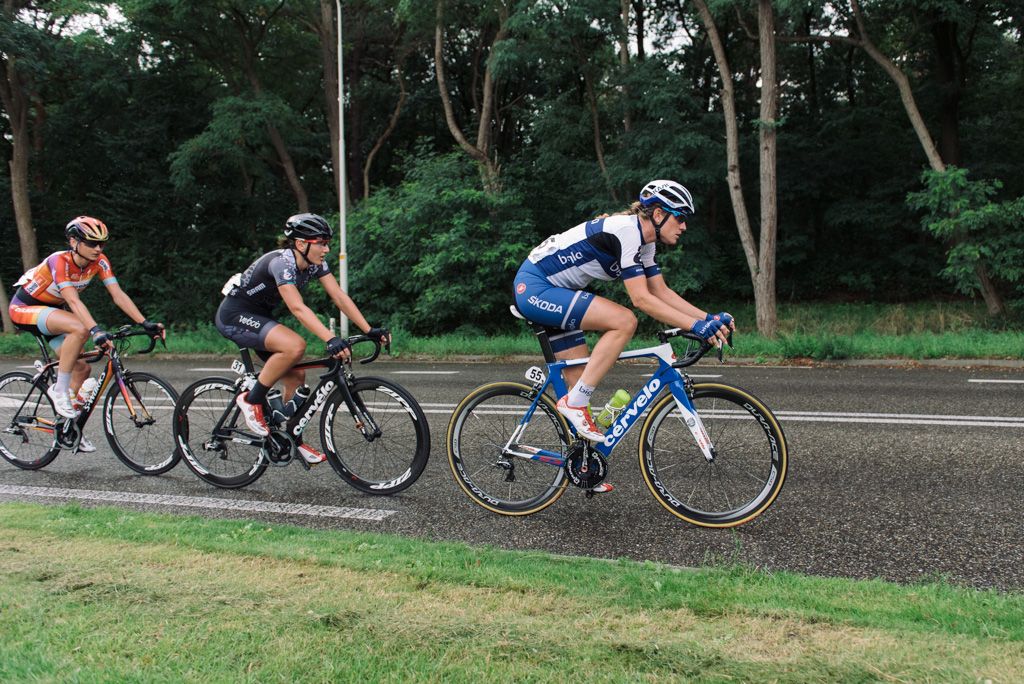 Vera Koedooder leads with two to go