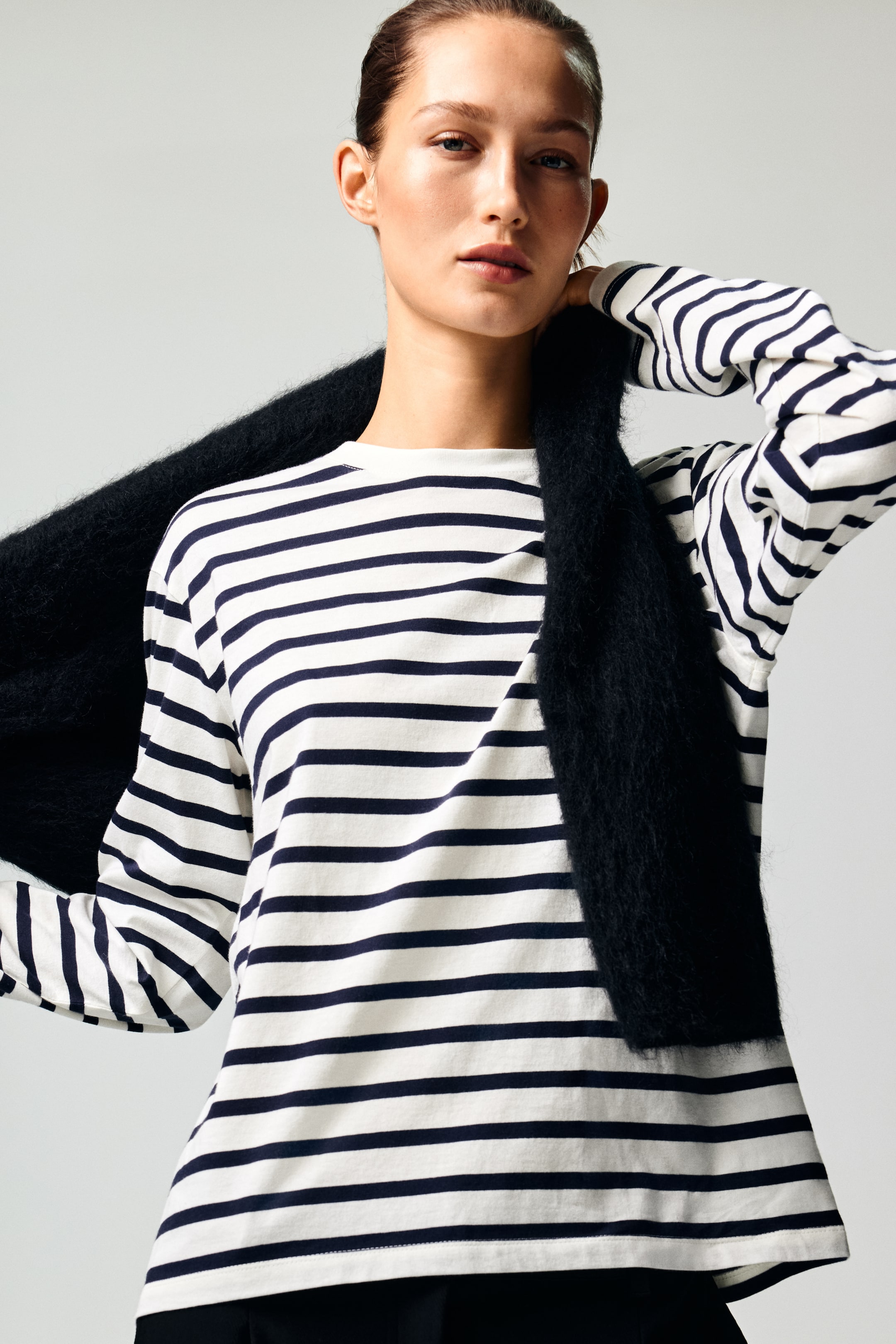 Long-Sleeved Cotton Top - White