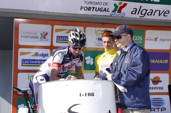 Race leader Gianni Meersman (Lotto Belisol) waits his turn to sign in.