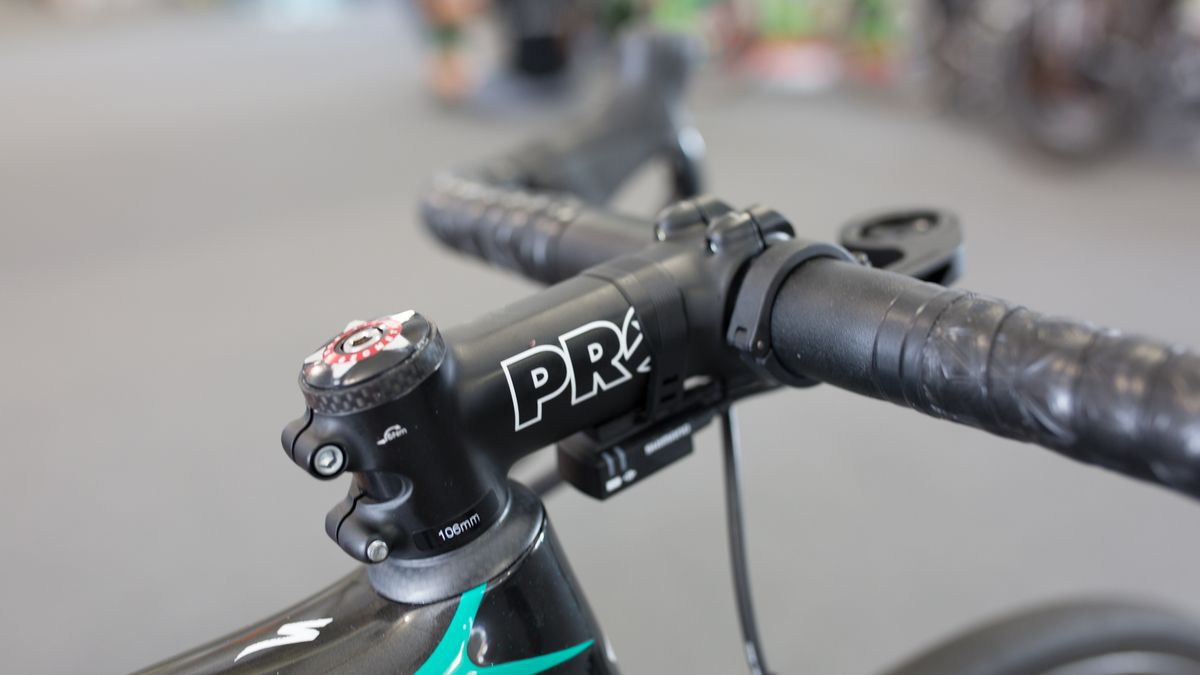 A fairly short stem compared to the general trend in the peloton of long stems