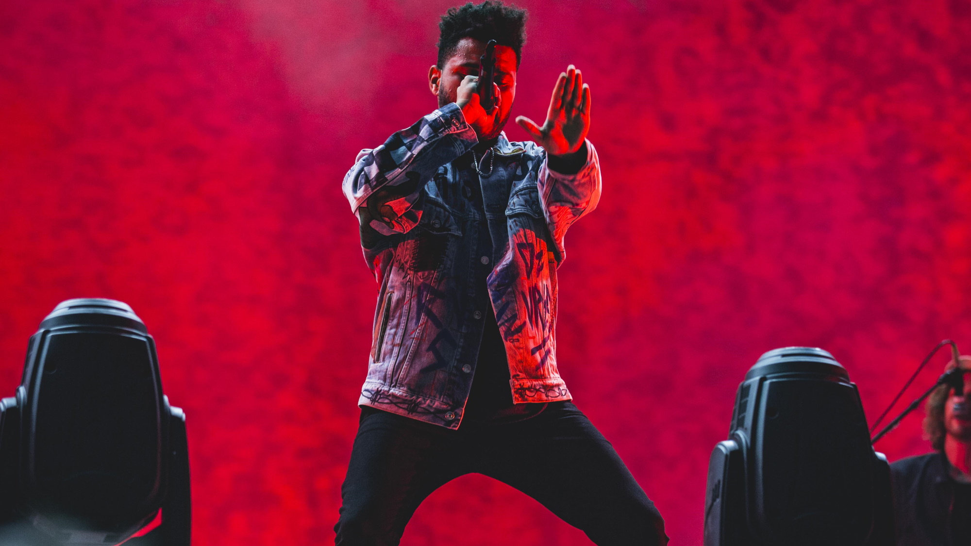 The Weeknd live - watch Super Bowl halftime show